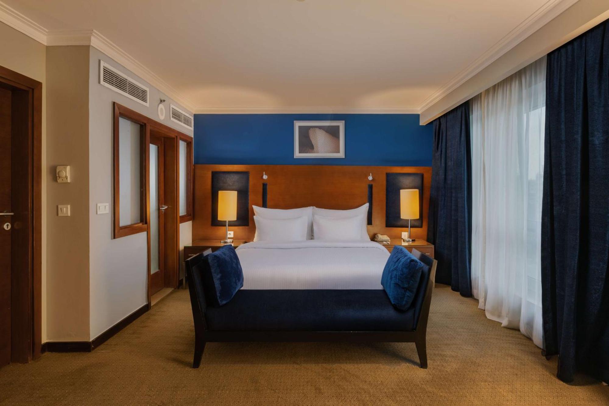 Radisson Blu Hotel, Cairo Heliopolis Buitenkant foto