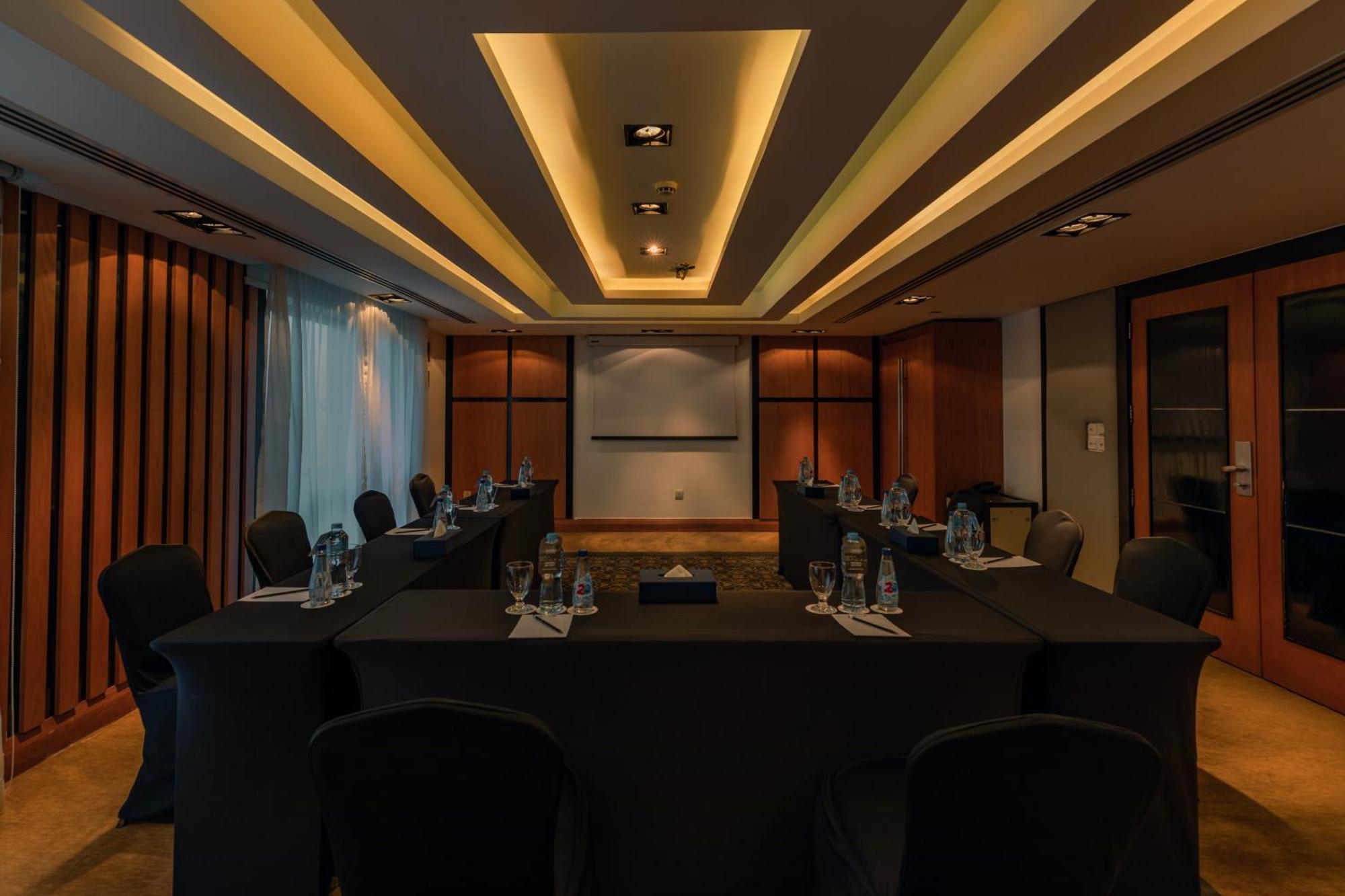 Radisson Blu Hotel, Cairo Heliopolis Buitenkant foto